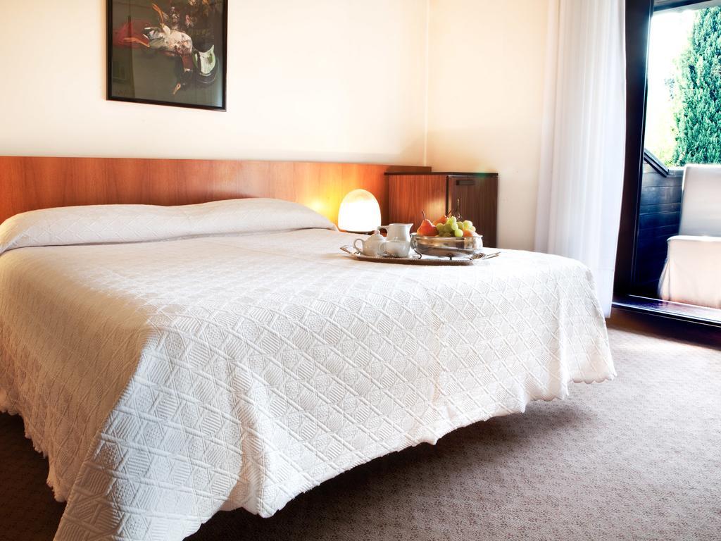 צ'יטדלה Hotel Due Mori מראה חיצוני תמונה